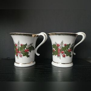Adeline Collection Holiday Mugs with Hollyberry Design Christmas Festive (2)